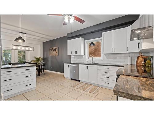 36 Kellogg Avenue, Mount Hope, ON - Indoor Photo Showing Kitchen With Upgraded Kitchen