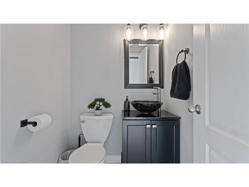 36 Kellogg Avenue, Mount Hope, ON - Indoor Photo Showing Bathroom