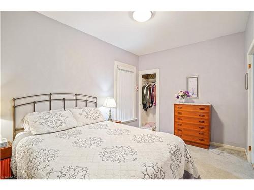 46 Bishop Street, Brantford, ON - Indoor Photo Showing Bedroom