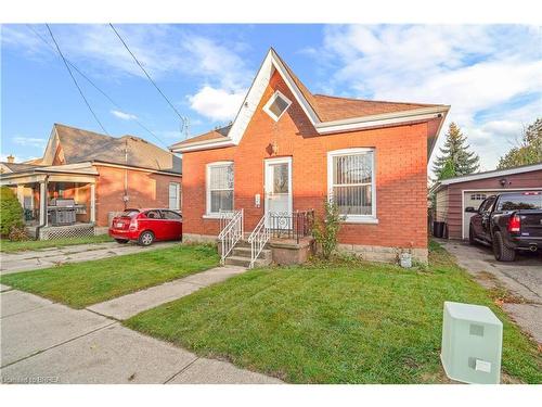 46 Bishop Street, Brantford, ON - Outdoor