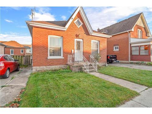 46 Bishop Street, Brantford, ON - Outdoor