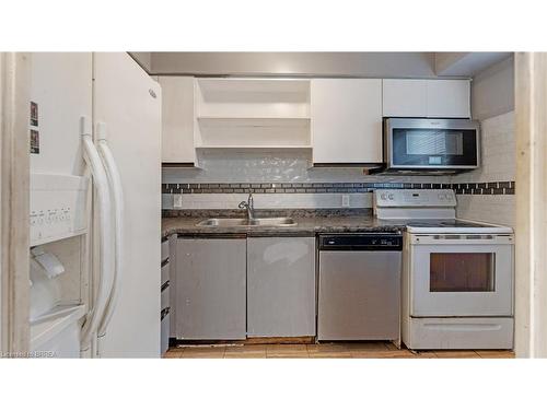 15 D'Aubigny Road, Brantford, ON - Indoor Photo Showing Kitchen With Double Sink