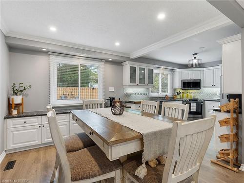 37 Dorchester Avenue, Brantford, ON - Indoor Photo Showing Dining Room