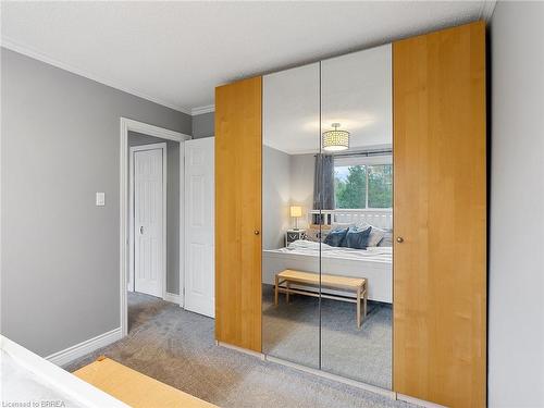 37 Dorchester Avenue, Brantford, ON - Indoor Photo Showing Bedroom