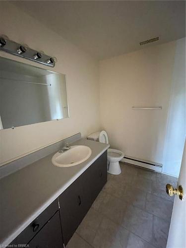 D-3 Sheldon Street, Brantford, ON - Indoor Photo Showing Bathroom