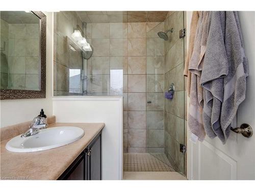 4269 Murvel Avenue, Burlington, ON - Indoor Photo Showing Bathroom