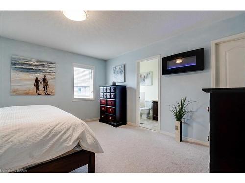 4269 Murvel Avenue, Burlington, ON - Indoor Photo Showing Bedroom