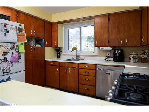 264 Oakland Road, Scotland, ON - Indoor Photo Showing Kitchen