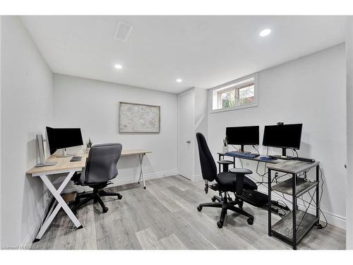 31 Farringford Drive, Brantford, ON - Indoor Photo Showing Office