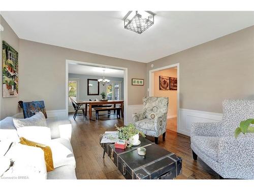 23 Scarfe Gardens, Brantford, ON - Indoor Photo Showing Living Room