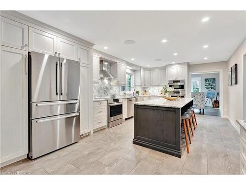 23 Scarfe Gardens, Brantford, ON - Indoor Photo Showing Kitchen With Stainless Steel Kitchen With Upgraded Kitchen