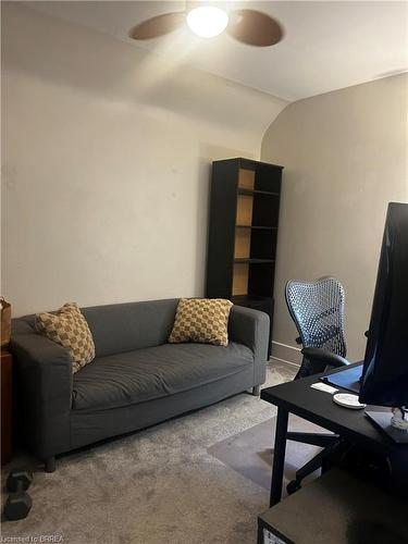 C-22 Sheldon Avenue N, Kitchener, ON - Indoor Photo Showing Living Room