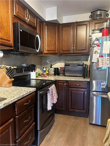 C-22 Sheldon Avenue N, Kitchener, ON - Indoor Photo Showing Kitchen