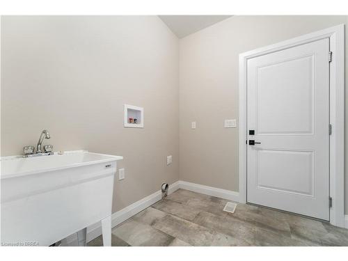 110 Judd Drive, Simcoe, ON - Indoor Photo Showing Other Room