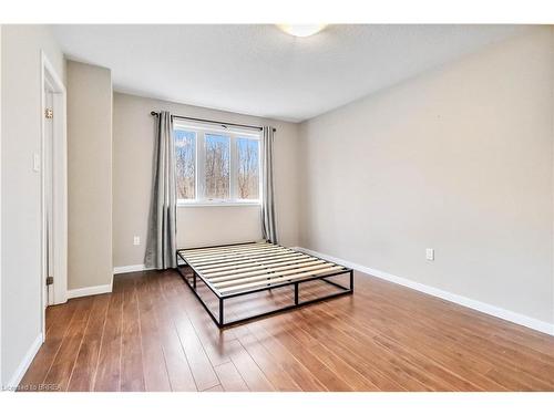 51-21 Diana Avenue, Brantford, ON - Indoor Photo Showing Bedroom