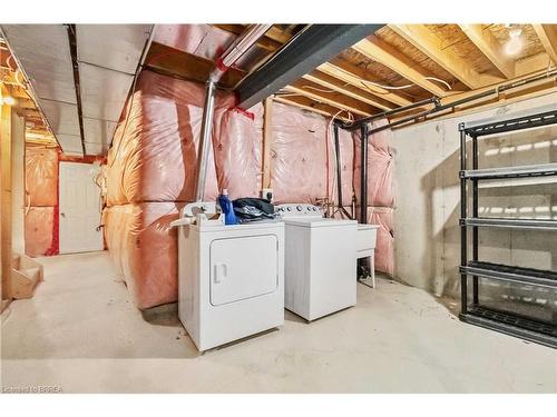 51-21 Diana Avenue, Brantford, ON - Indoor Photo Showing Laundry Room