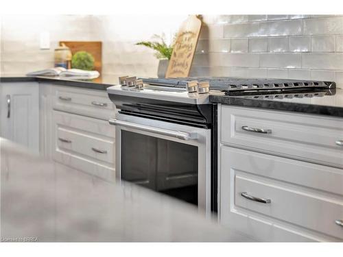 193 King Edward Street, Paris, ON - Indoor Photo Showing Kitchen