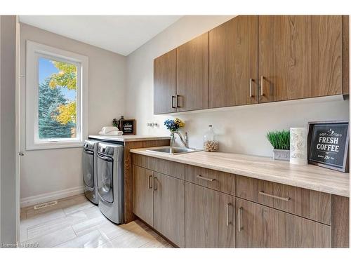 193 King Edward Street, Paris, ON - Indoor Photo Showing Kitchen