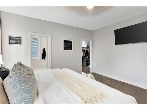 193 King Edward Street, Paris, ON - Indoor Photo Showing Bedroom