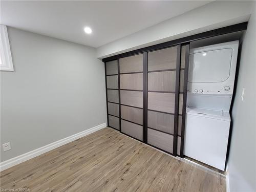 193 King Edward Street, Paris, ON - Indoor Photo Showing Laundry Room