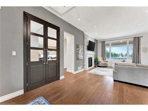 193 King Edward Street, Paris, ON - Indoor Photo Showing Living Room With Fireplace