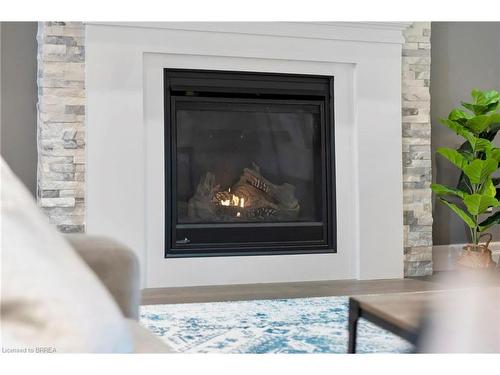 193 King Edward Street, Paris, ON - Indoor Photo Showing Living Room With Fireplace