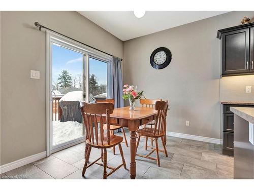 7 Cavendish Court, Simcoe, ON - Indoor Photo Showing Dining Room