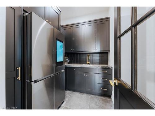 24 Westlake Boulevard, Brantford, ON - Indoor Photo Showing Kitchen