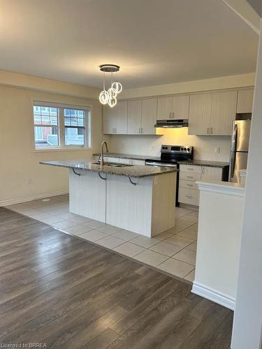 64-143 Ridge Road, Cambridge, ON - Indoor Photo Showing Kitchen