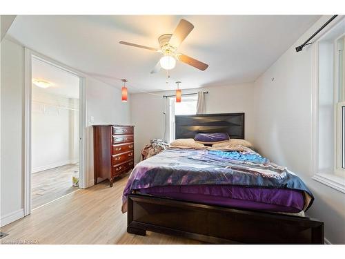 138 North Main Street, Simcoe, ON - Indoor Photo Showing Bedroom