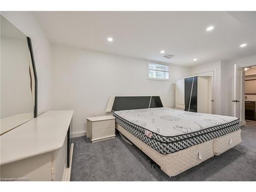 396 Denlow Avenue, Hamilton, ON - Indoor Photo Showing Bedroom