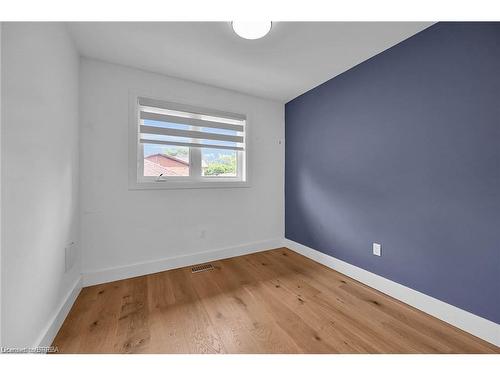 396 Denlow Avenue, Hamilton, ON - Indoor Photo Showing Other Room