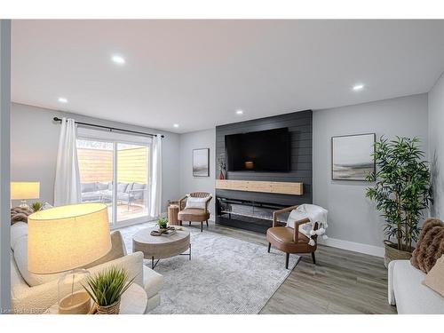 2 Keeler Place, Brantford, ON - Indoor Photo Showing Living Room With Fireplace