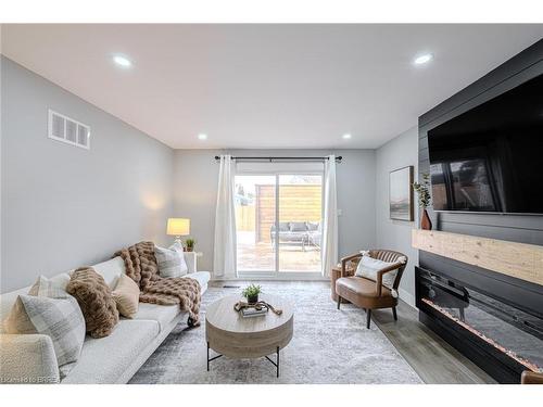 2 Keeler Place, Brantford, ON - Indoor Photo Showing Living Room With Fireplace