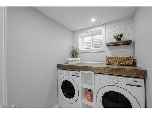 2 Keeler Place, Brantford, ON - Indoor Photo Showing Laundry Room