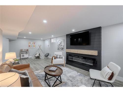 2 Keeler Place, Brantford, ON - Indoor Photo Showing Living Room With Fireplace