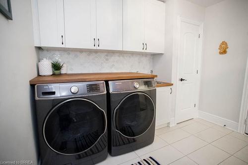 22 Wilmot Road, Brantford, ON - Indoor Photo Showing Laundry Room