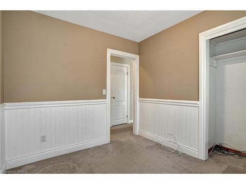 34 Wiltshire Drive, Brantford, ON - Indoor Photo Showing Other Room