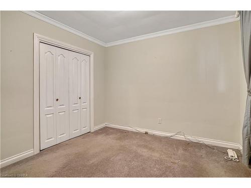 34 Wiltshire Drive, Brantford, ON - Indoor Photo Showing Other Room