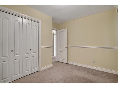 34 Wiltshire Drive, Brantford, ON - Indoor Photo Showing Other Room