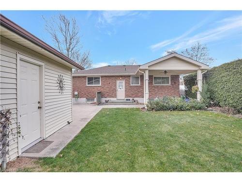 34 Wiltshire Drive, Brantford, ON - Outdoor