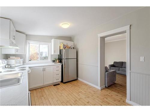 75 St George Street, Brantford, ON - Indoor Photo Showing Kitchen