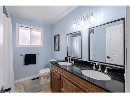 261 Brantwood Park Road, Brantford, ON - Indoor Photo Showing Bathroom