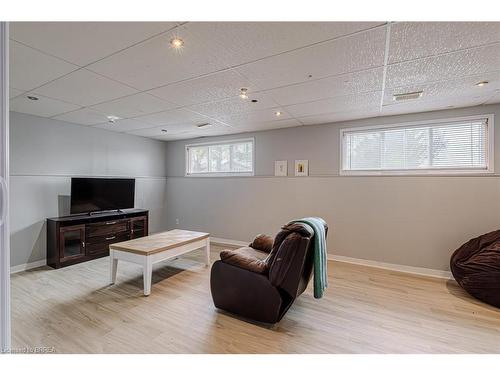 261 Brantwood Park Road, Brantford, ON - Indoor Photo Showing Other Room