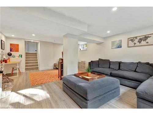 150 Hatton Drive, Ancaster, ON - Indoor Photo Showing Living Room