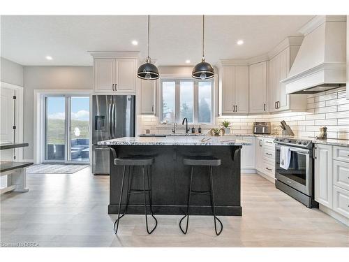 3191 Windham West Quarter Line Road, Norfolk County, ON - Indoor Photo Showing Kitchen With Stainless Steel Kitchen With Upgraded Kitchen