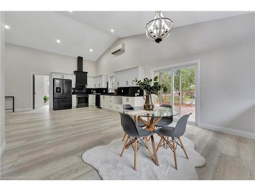 59 Laurel Street, Paris, ON - Indoor Photo Showing Dining Room