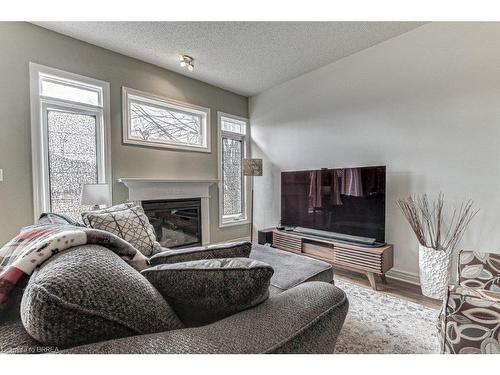 185-2025 Meadowgate Boulevard, London, ON - Indoor Photo Showing Living Room With Fireplace