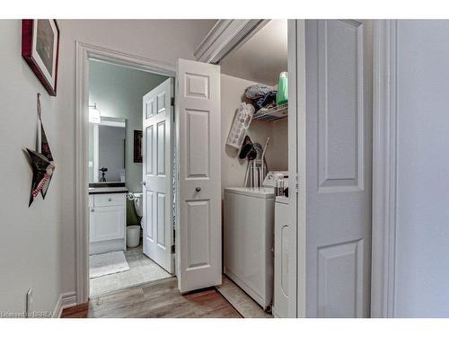 185-2025 Meadowgate Boulevard, London, ON - Indoor Photo Showing Laundry Room