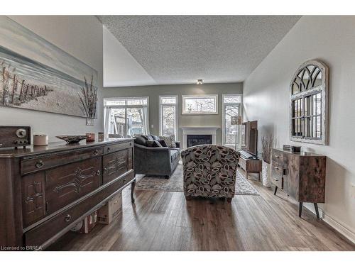 185-2025 Meadowgate Boulevard, London, ON - Indoor Photo Showing Living Room With Fireplace